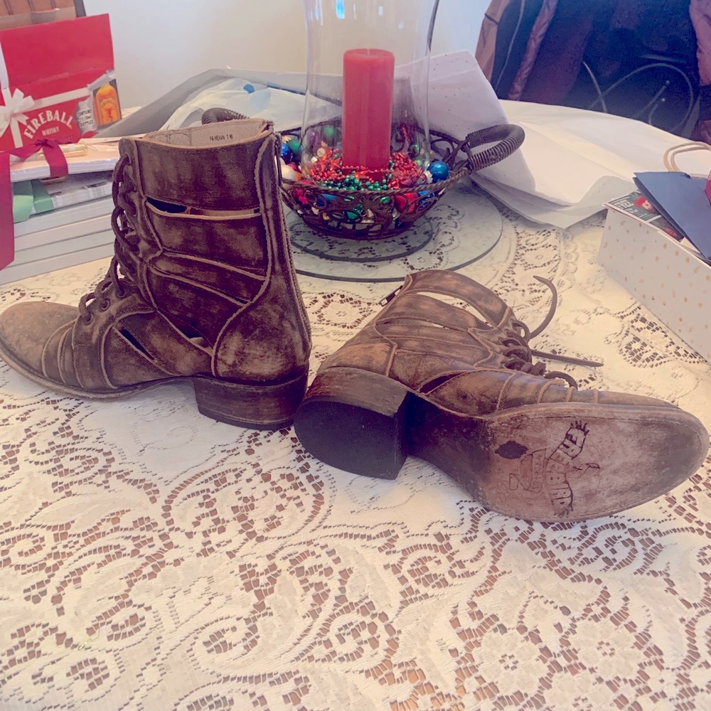 Free bird Booties